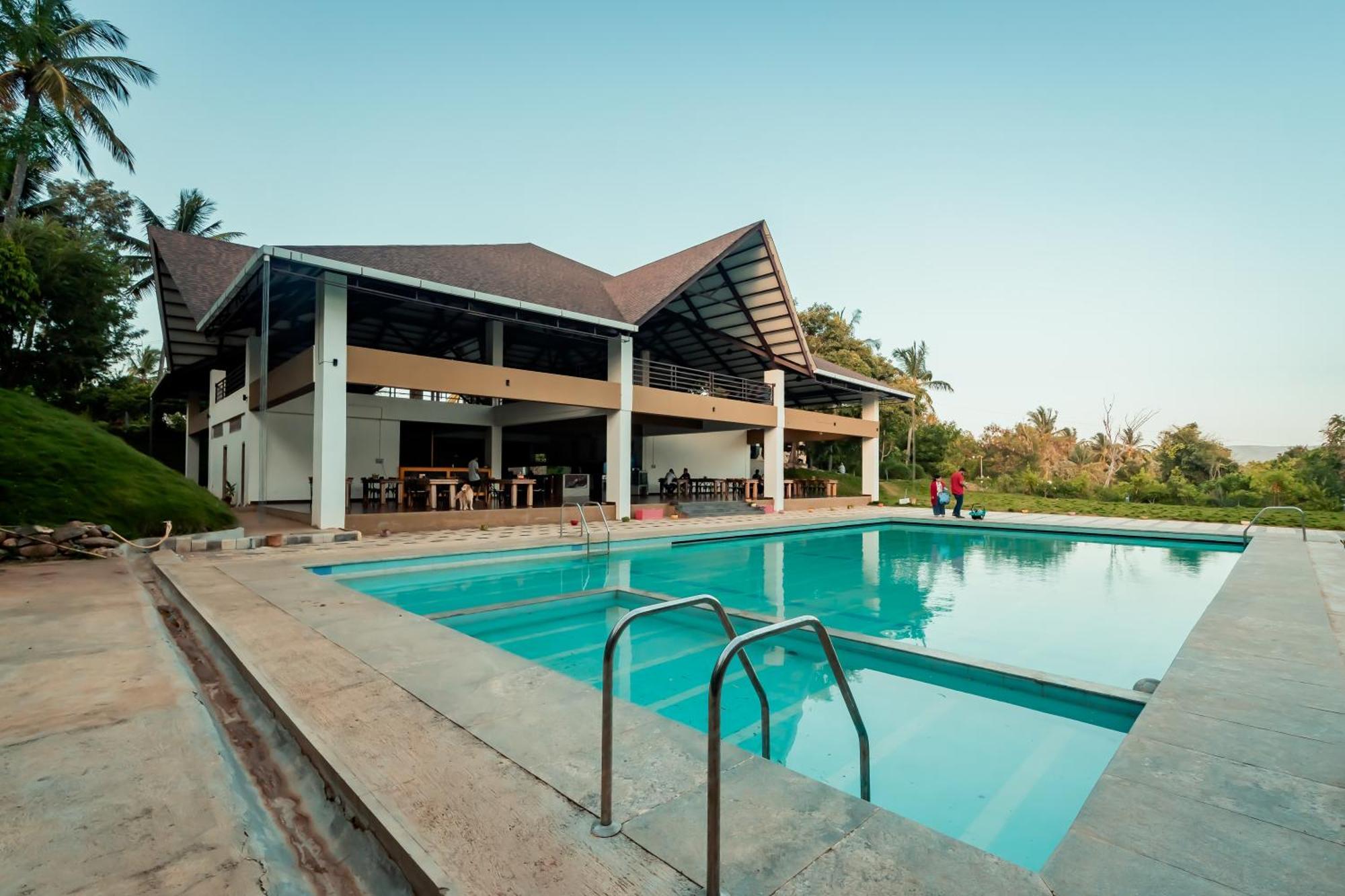 Commune18 Spa Resorts Chikmagalūr Exteriér fotografie