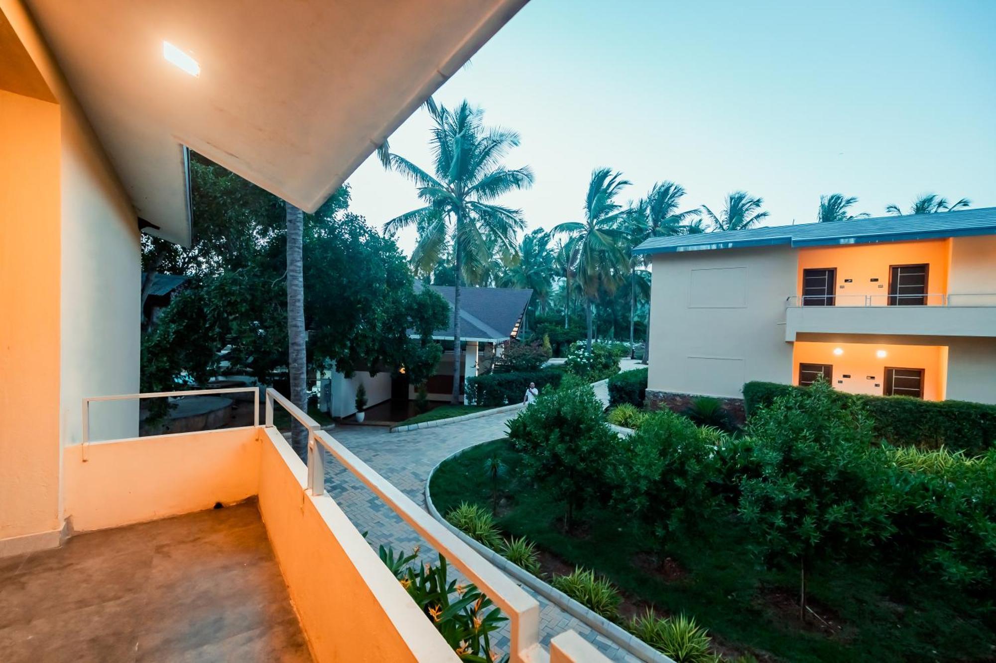Commune18 Spa Resorts Chikmagalūr Exteriér fotografie